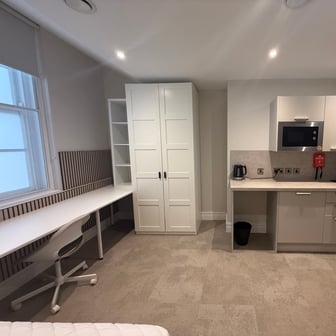 Gold Room - Image 11